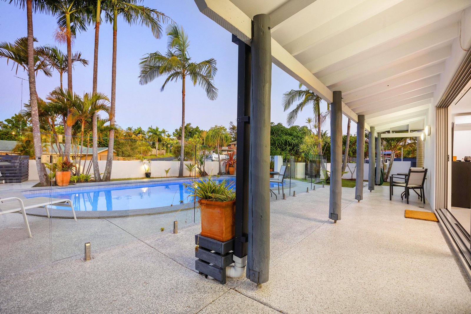 1 Koolewong Parade ASHMORE 16