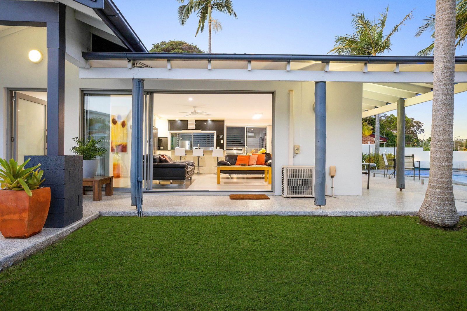 1 Koolewong Parade ASHMORE 22