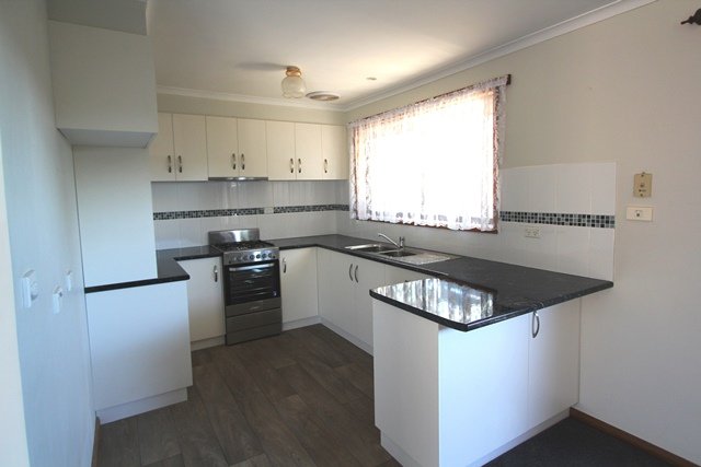 1 Kowree Crescent SEBASTOPOL 5