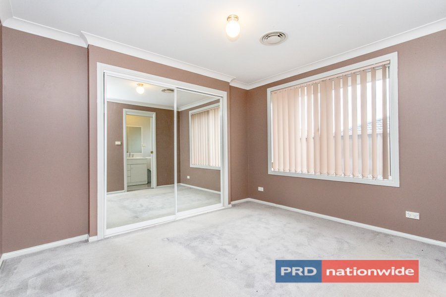 1 Kumbara Close GLENMORE PARK 9