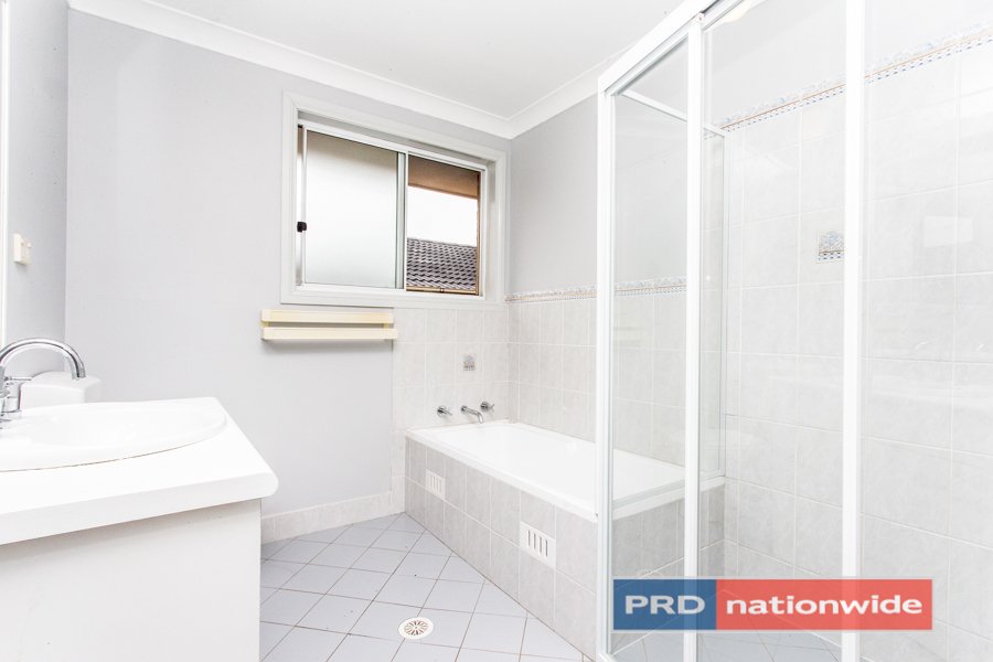 1 Kumbara Close GLENMORE PARK 13