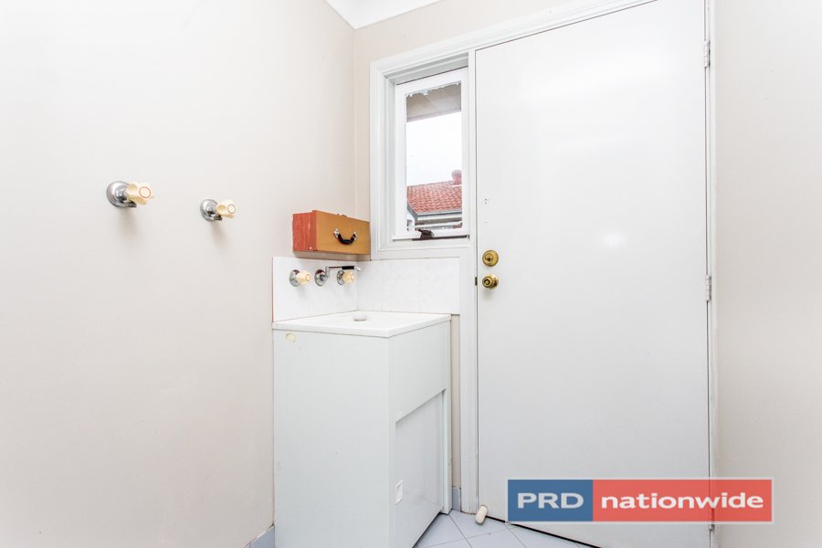 1 Kumbara Close GLENMORE PARK 14