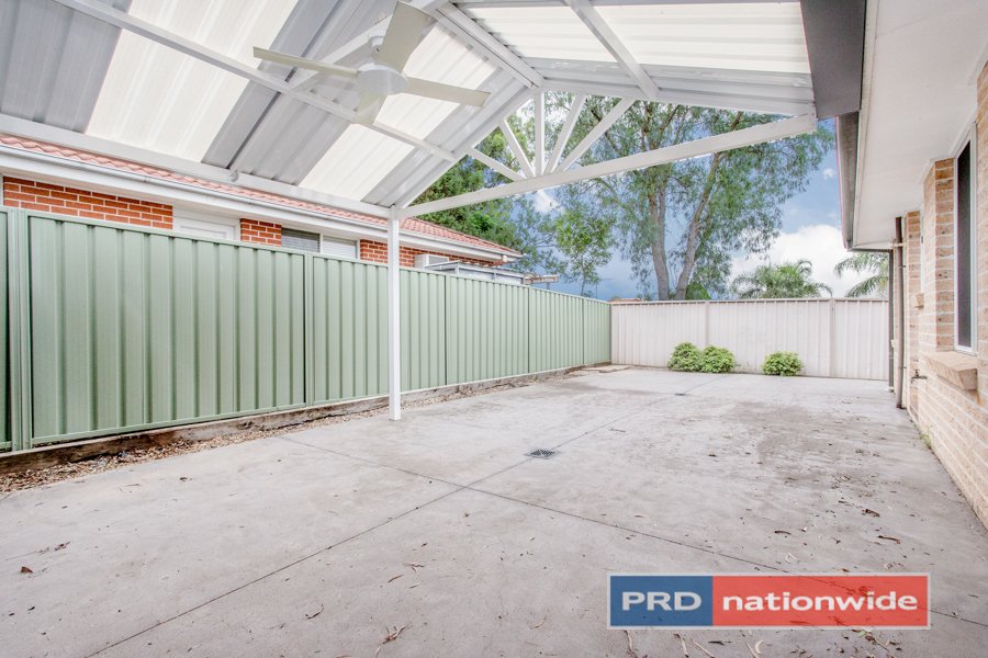 1 Kumbara Close GLENMORE PARK 16