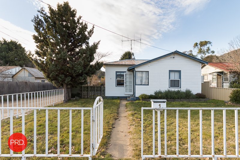 1 Kurrajong Street CAPTAINS FLAT 2
