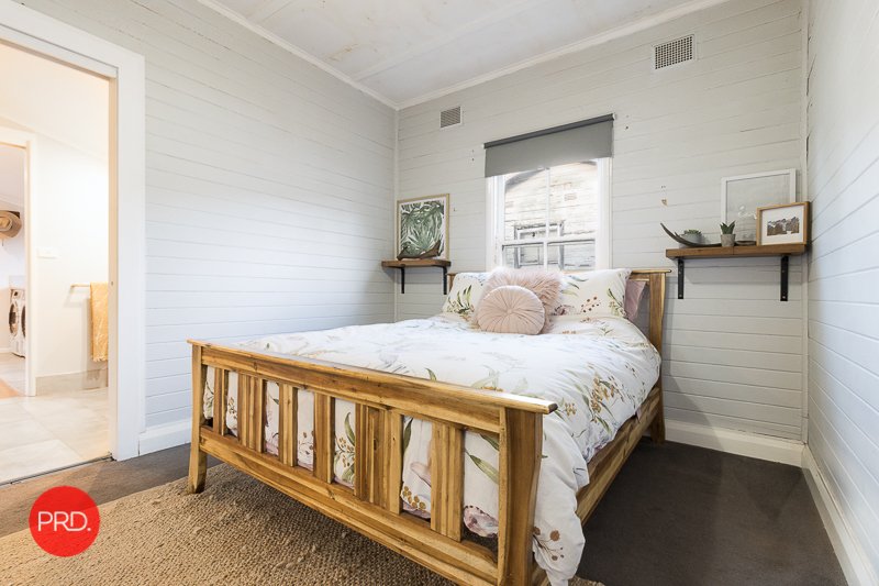 1 Kurrajong Street CAPTAINS FLAT 8