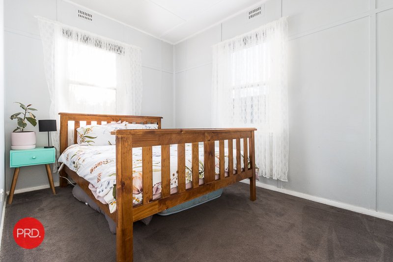 1 Kurrajong Street CAPTAINS FLAT 10