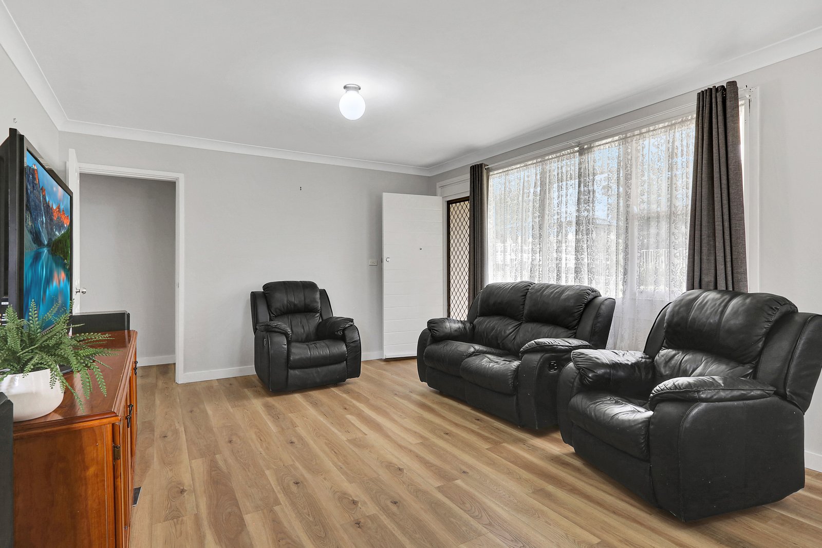 1 Kurrawa Crescent KOONAWARRA 4