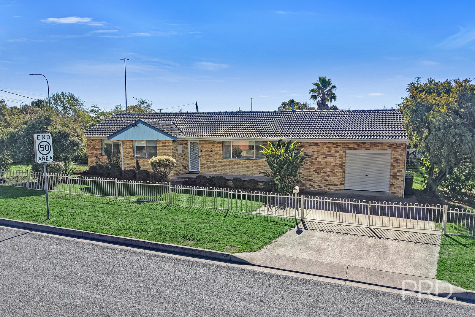 1 Kurrawan Street TAMWORTH 3