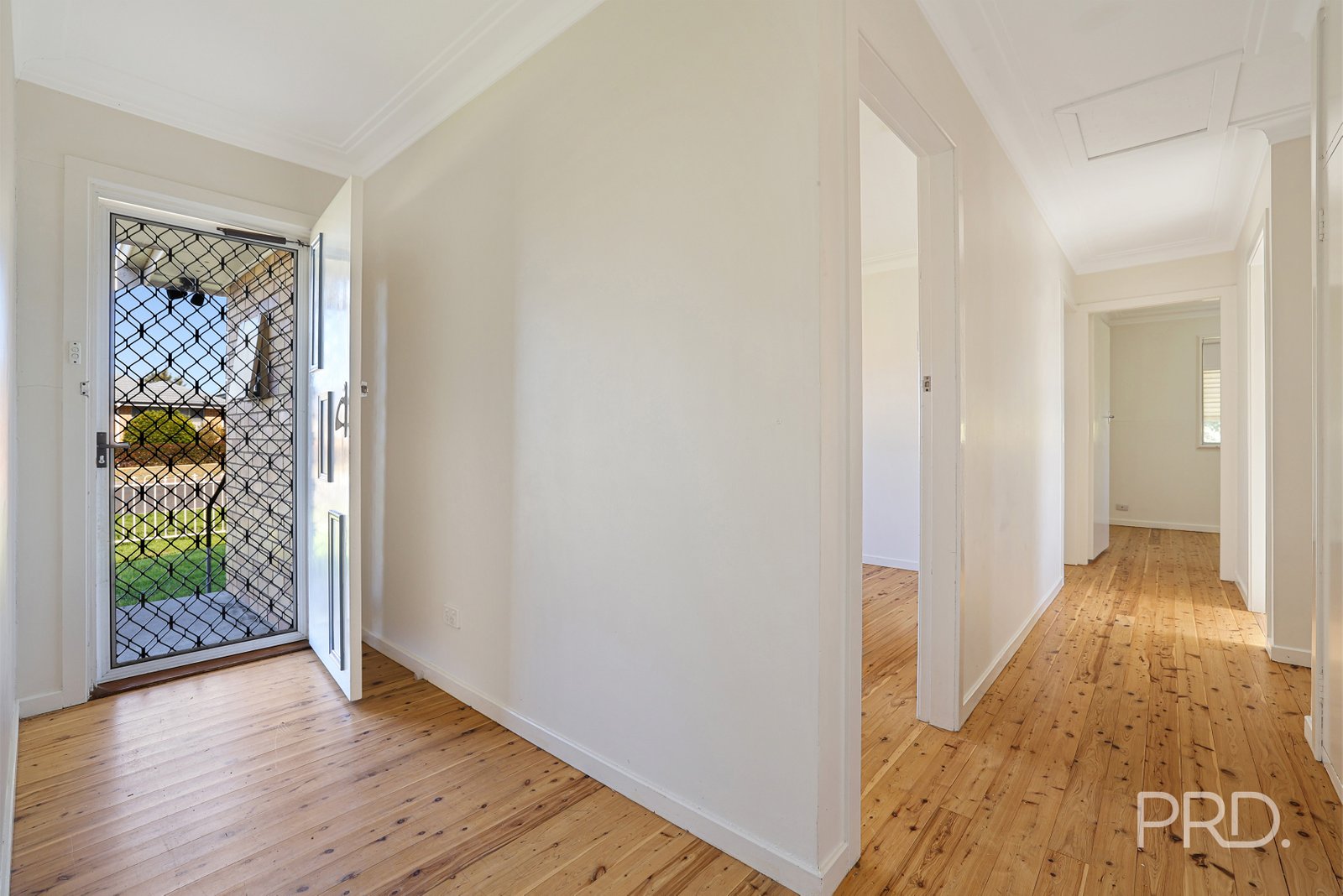 1 Kurrawan Street TAMWORTH 4