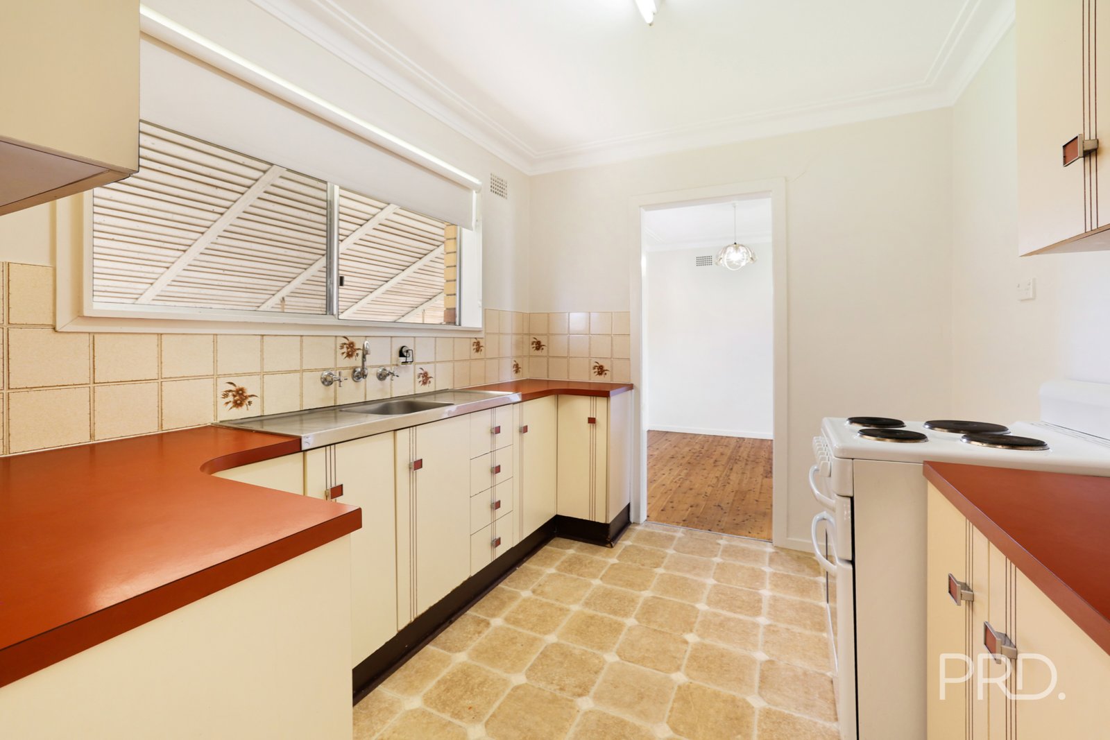 1 Kurrawan Street TAMWORTH 8