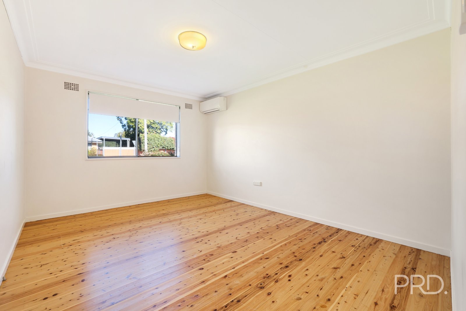 1 Kurrawan Street TAMWORTH 10