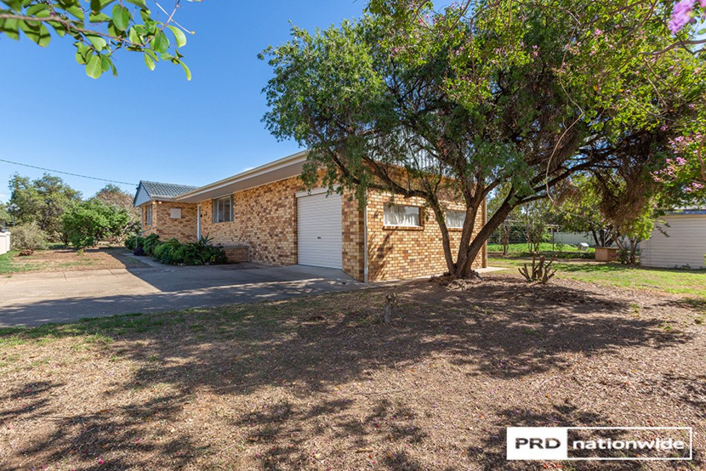 1 Kurrawan Street TAMWORTH 4