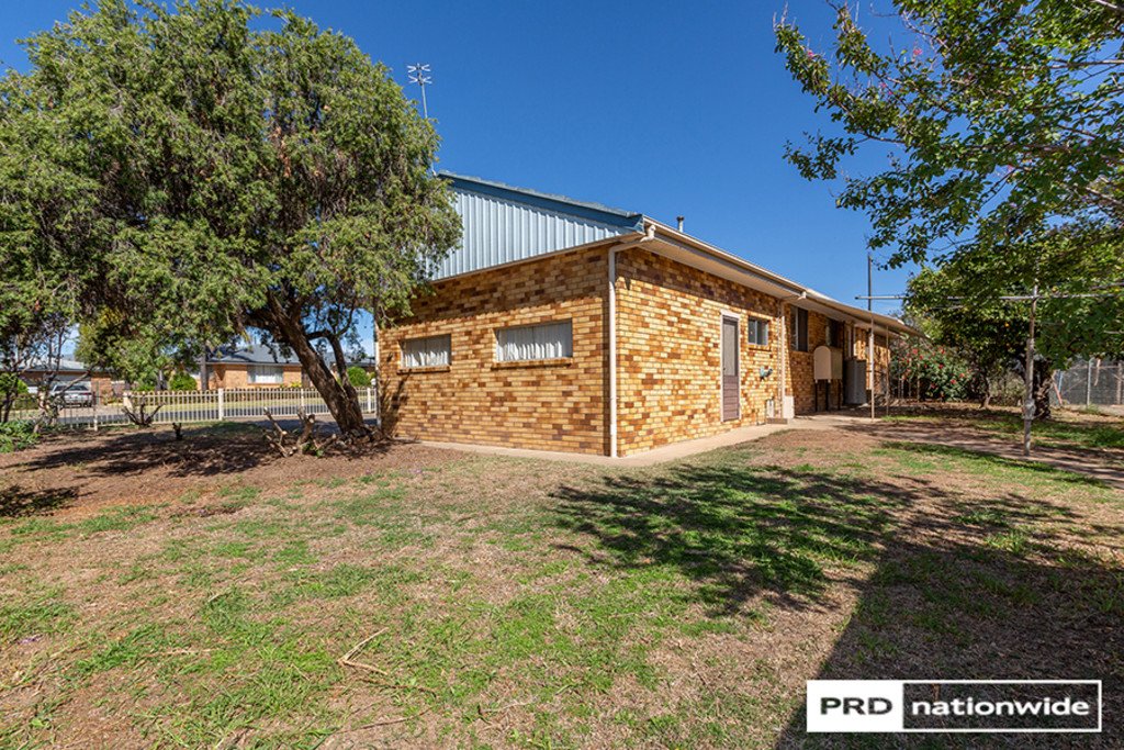 1 Kurrawan Street TAMWORTH 5