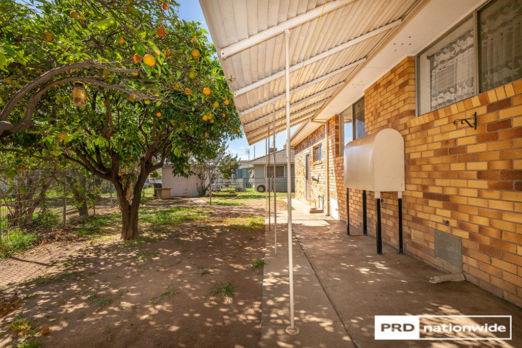 1 Kurrawan Street TAMWORTH 6