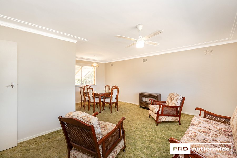 1 Kurrawan Street TAMWORTH 8