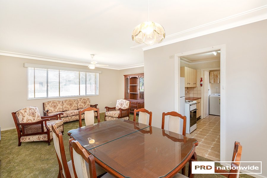 1 Kurrawan Street TAMWORTH 10