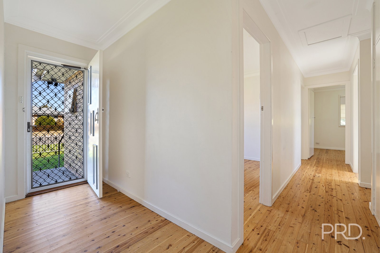 1 Kurrawan Street TAMWORTH 4