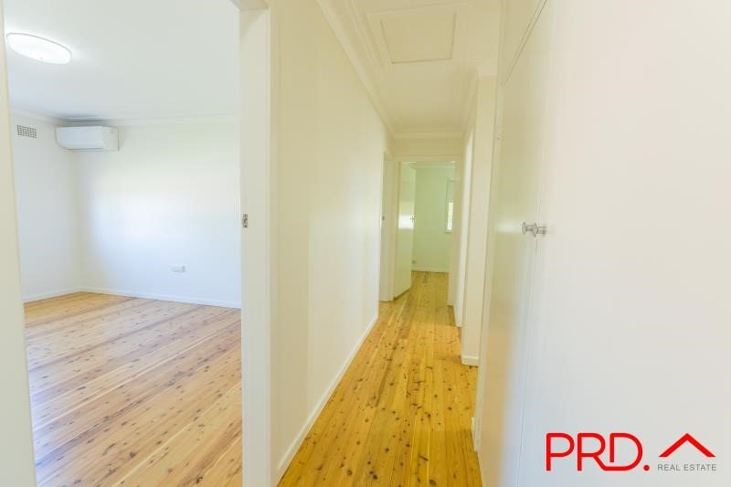1 Kurrawan Street TAMWORTH 4