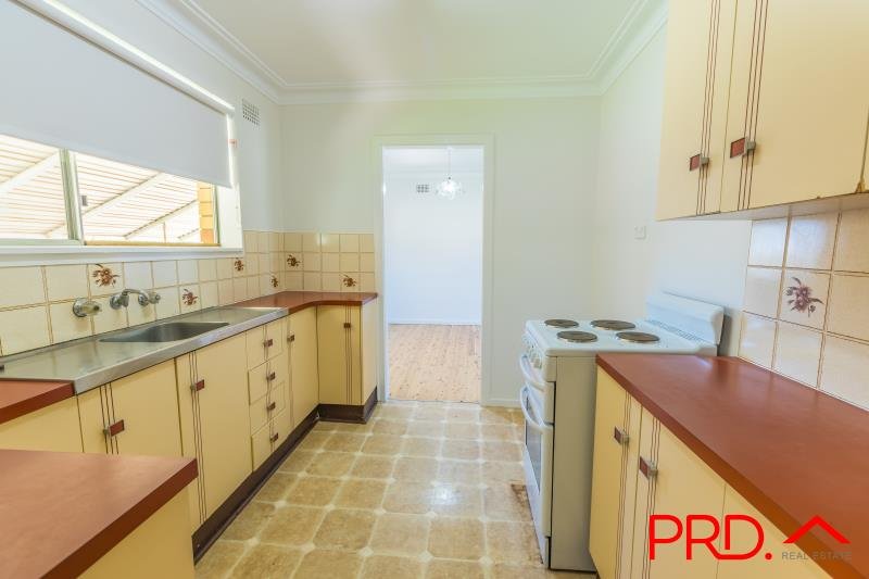 1 Kurrawan Street TAMWORTH 2
