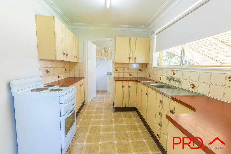 1 Kurrawan Street TAMWORTH 5