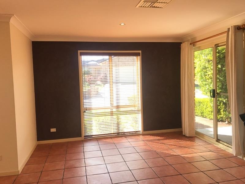 1 Kurria Close TAMWORTH 3