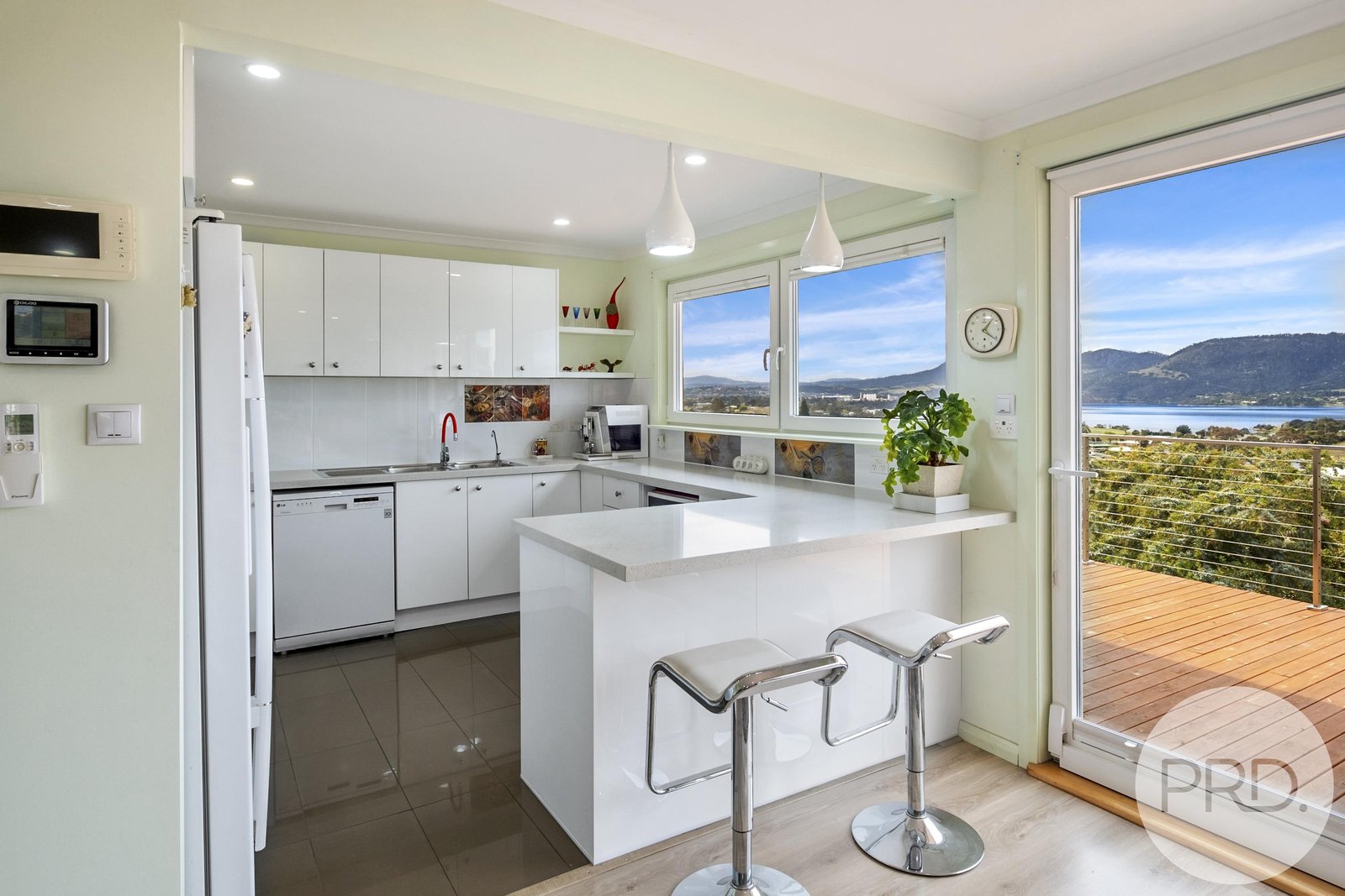 1 Kyne Court BERRIEDALE 4