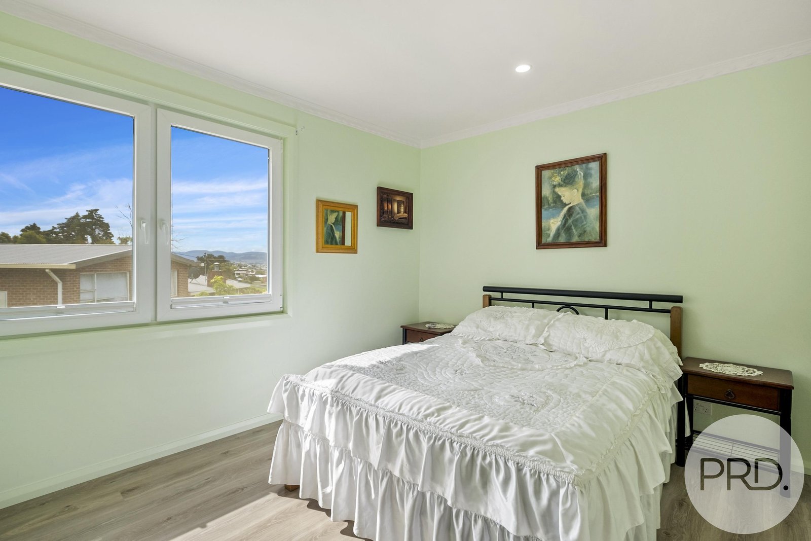 1 Kyne Court BERRIEDALE 18