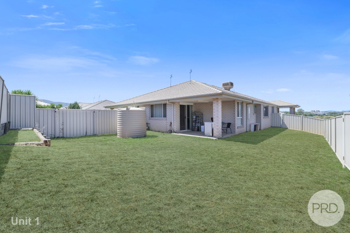 1 Lake Place TAMWORTH 1
