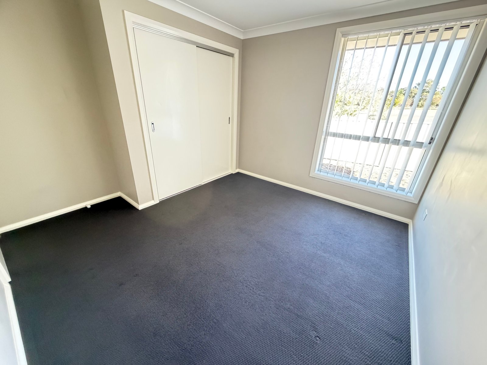 1 Lake Place TAMWORTH 7