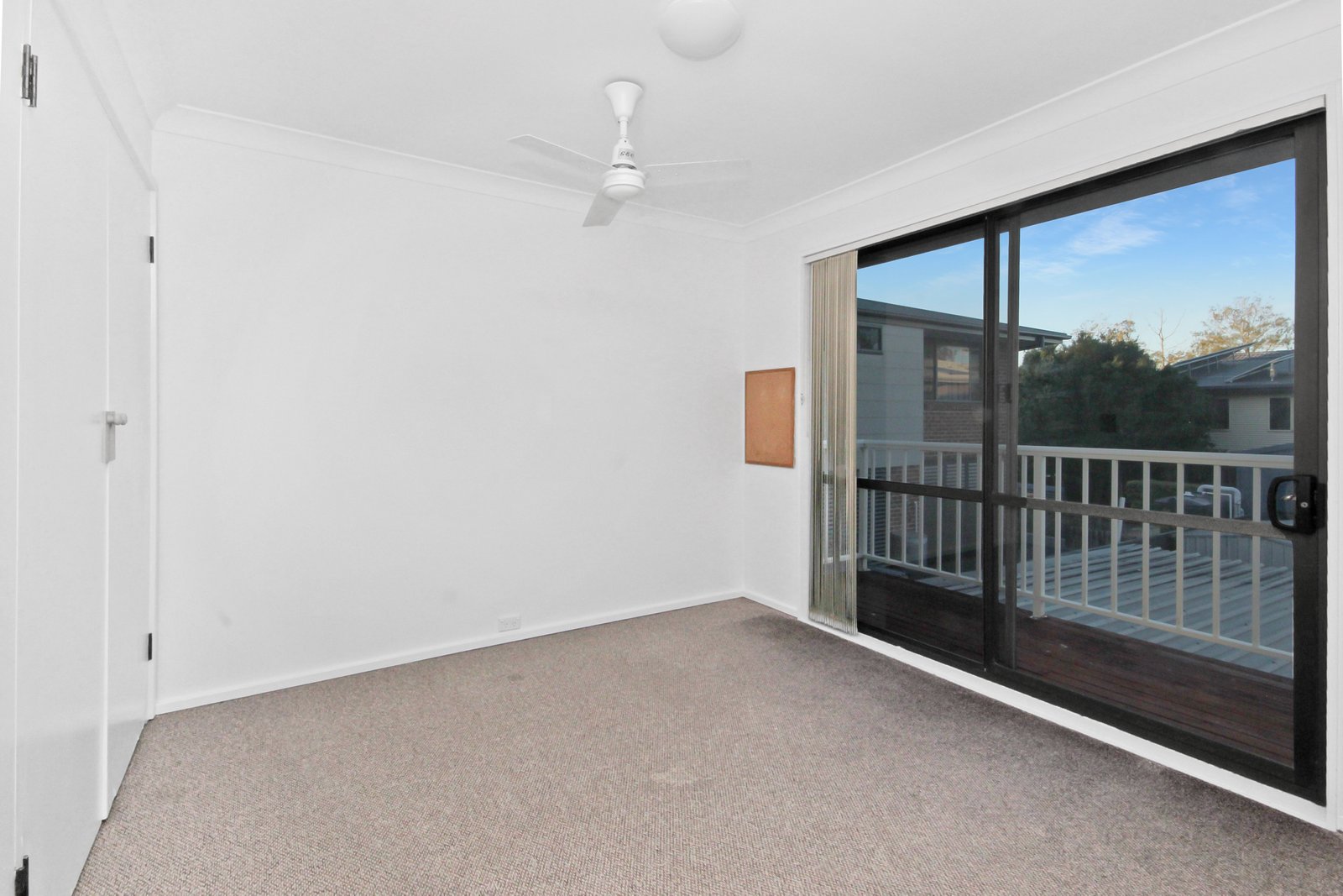 1 Lane Street LAURIETON 8