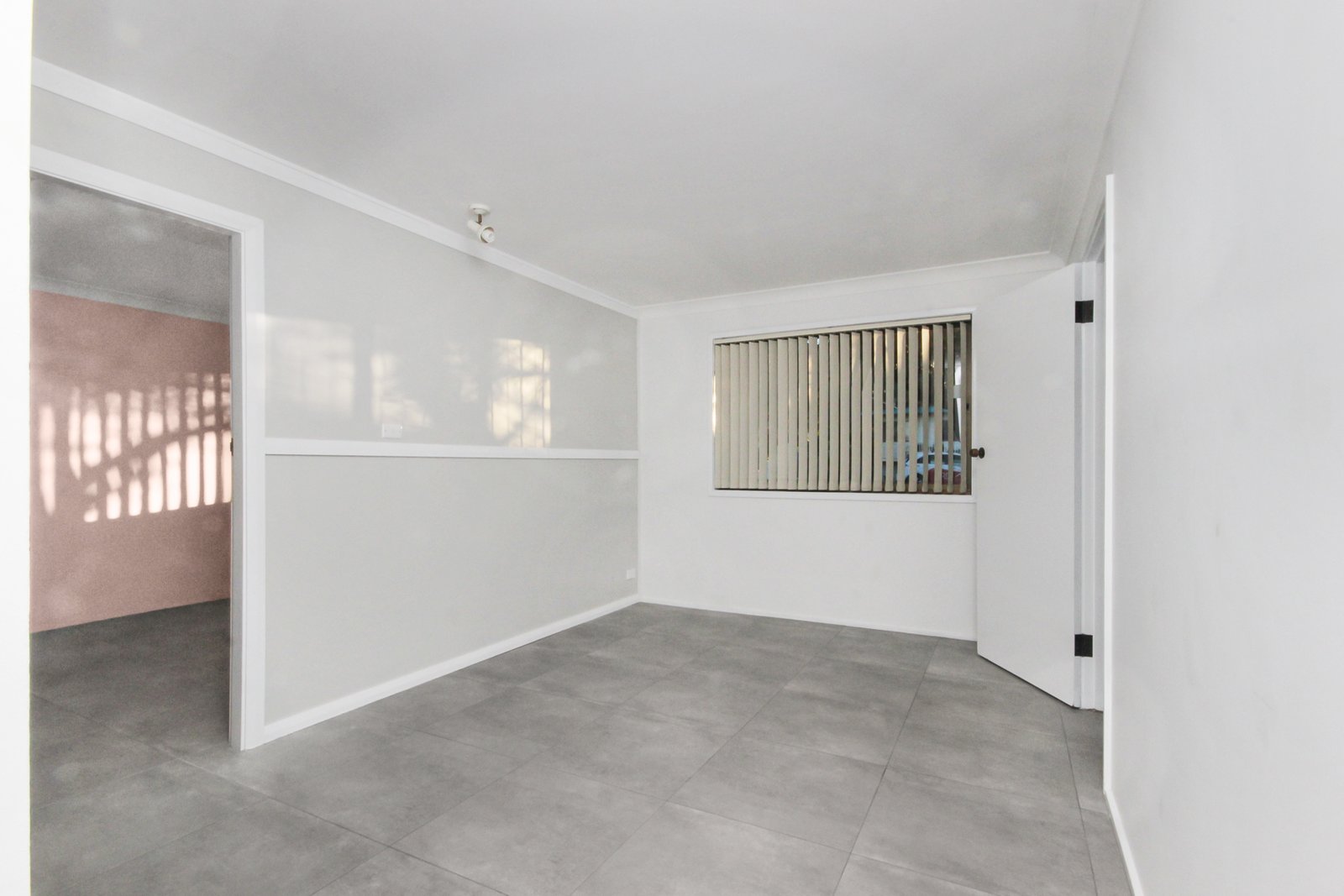 1 Lane Street LAURIETON 9