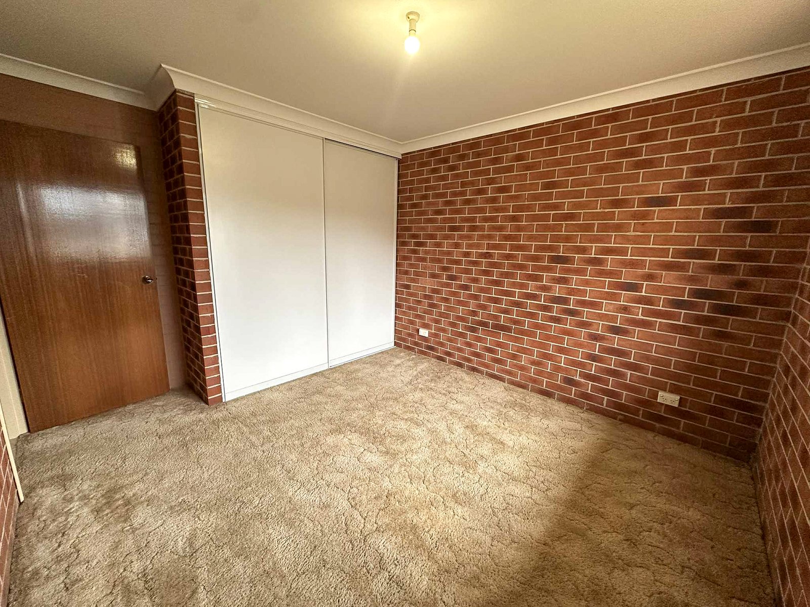 1 Langland Street TUMBARUMBA 7