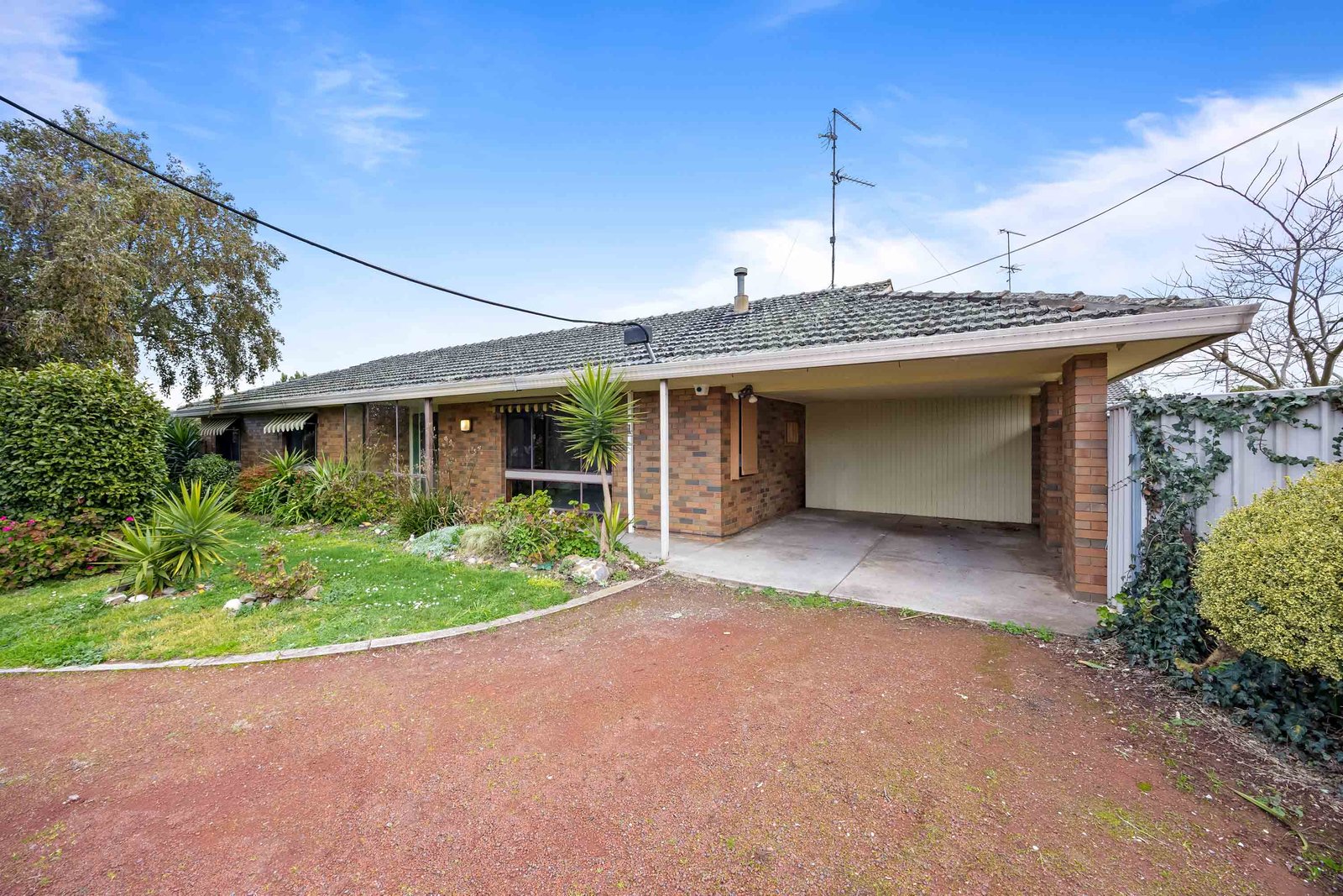Gallery: 1 Langstaffe Drive