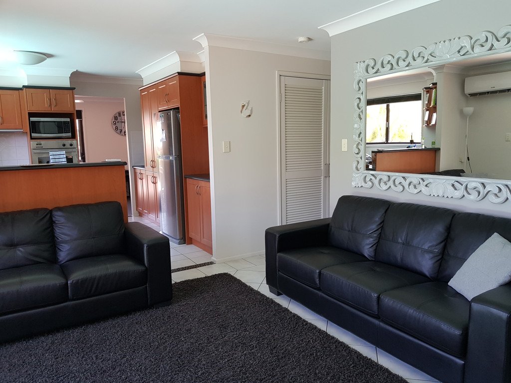 1 Larentia Street CURRUMBIN WATERS 4