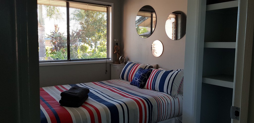 1 Larentia Street CURRUMBIN WATERS 7