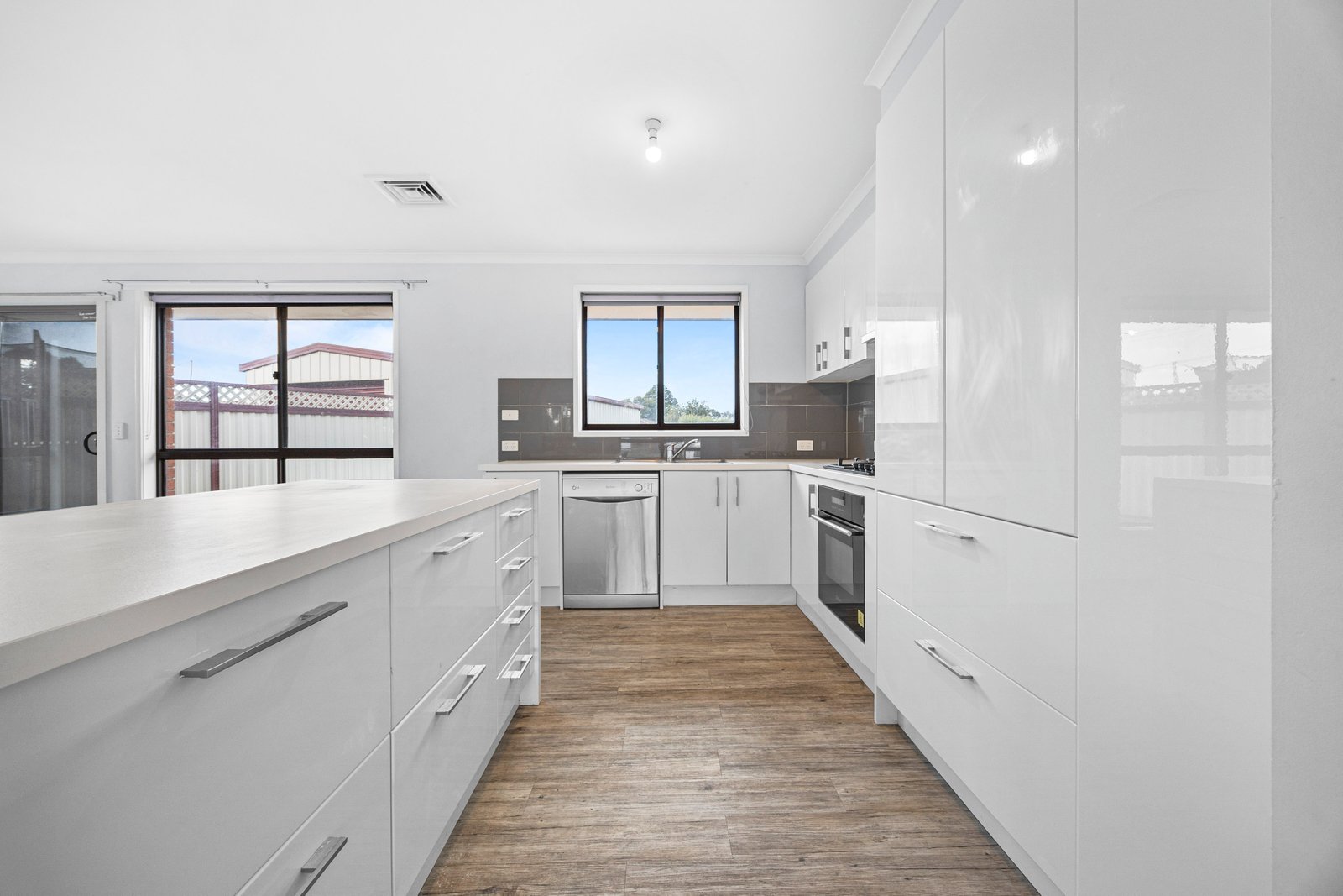 Gallery: 1 Lawrie Dr