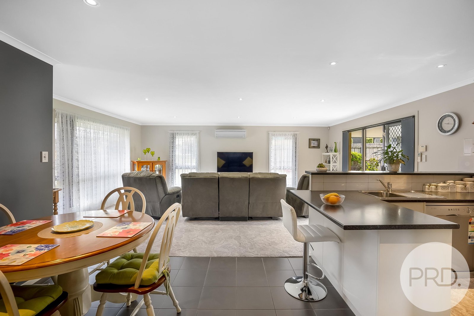 1 Le Compte Place BAGDAD 7