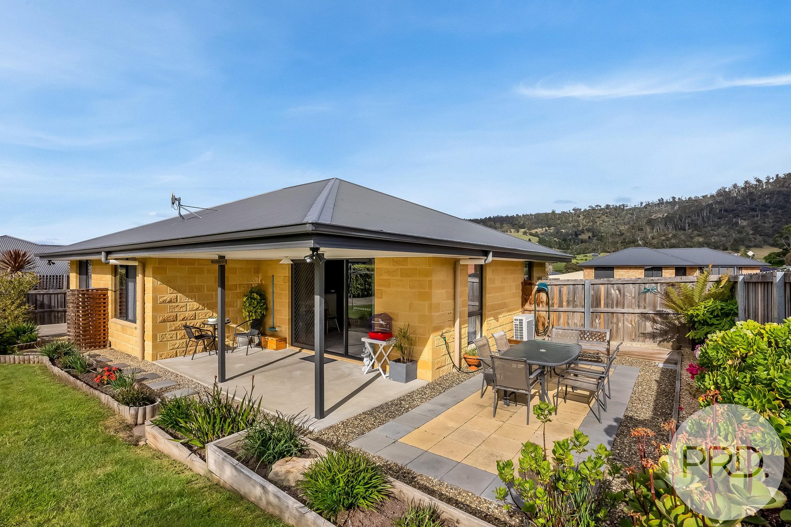 1 Le Compte Place BAGDAD 18