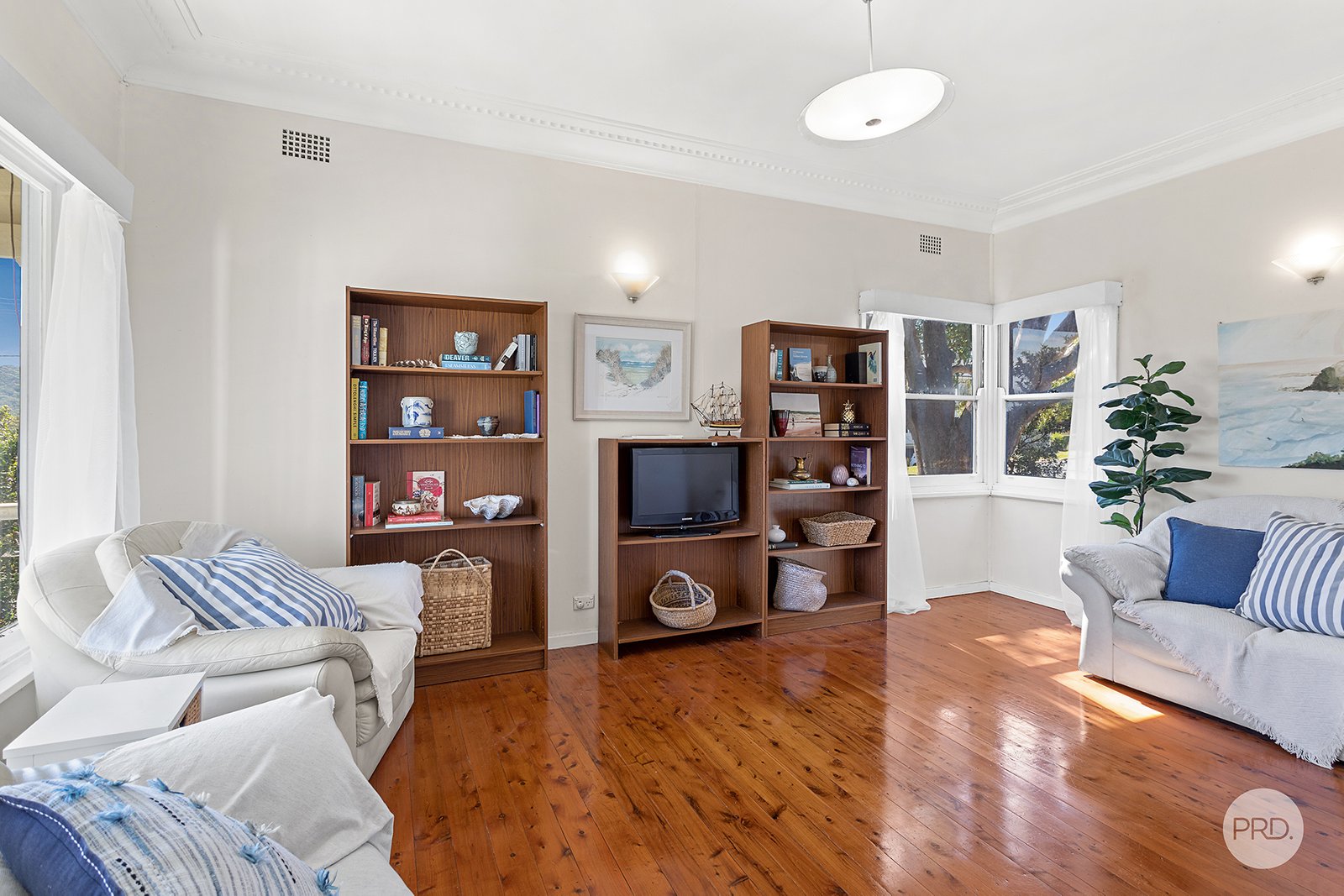 1 Leslie Street SHOAL BAY 3