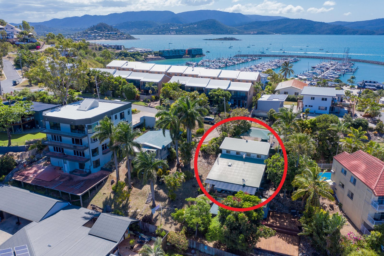 1 Lewis Street AIRLIE BEACH 2