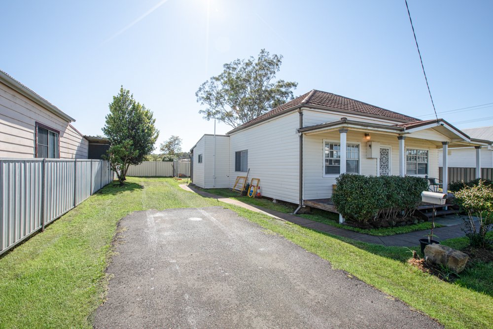 1 Lewis Street GRETA 7