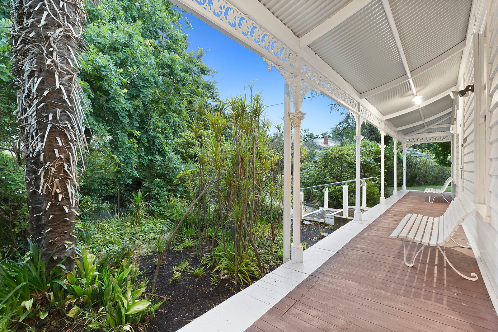 1 Lightfoot Street, Mont Albert, VIC