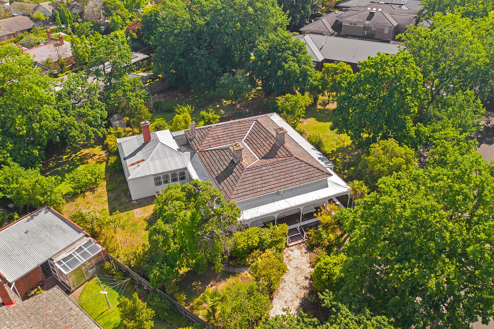 1 Lightfoot Street, Mont Albert, VIC