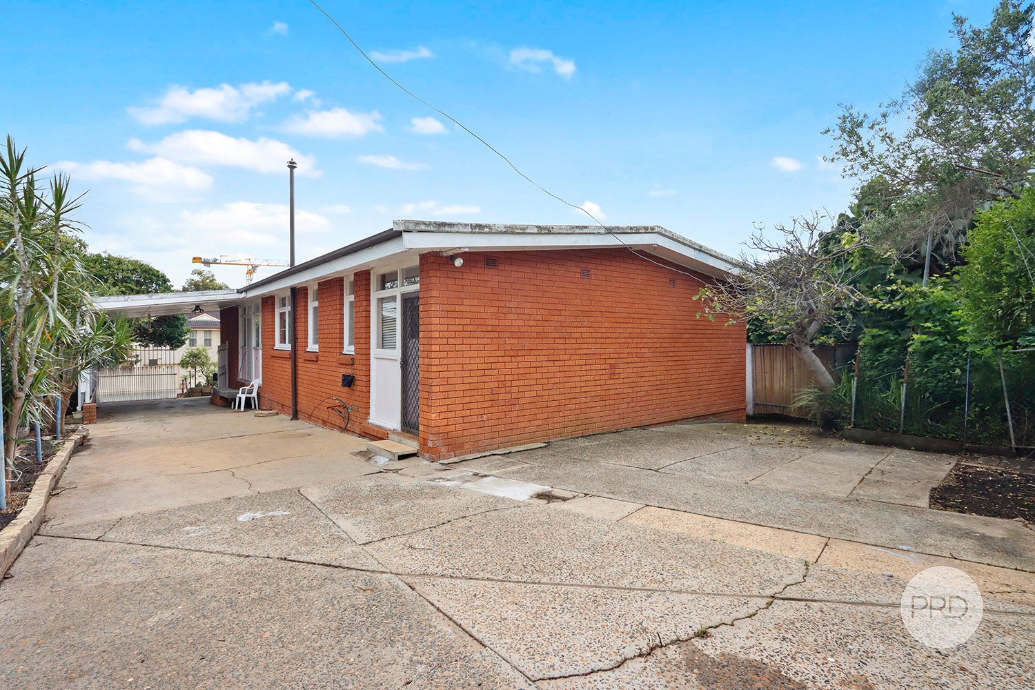 1 Lilydale Avenue PEAKHURST 9