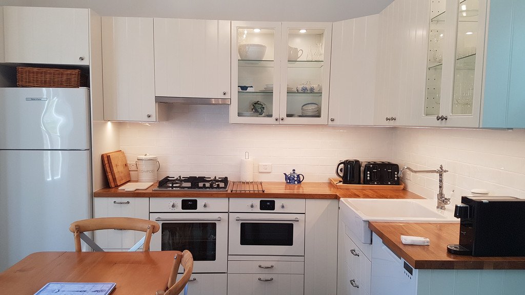 1 Lincoln Street SANDY BAY 4