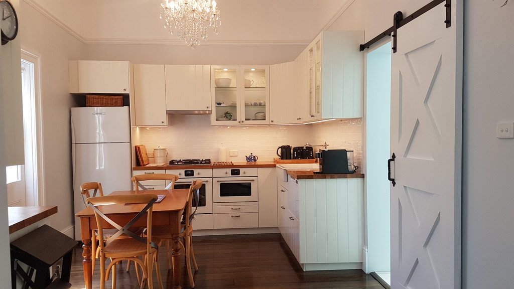 1 Lincoln Street SANDY BAY 5