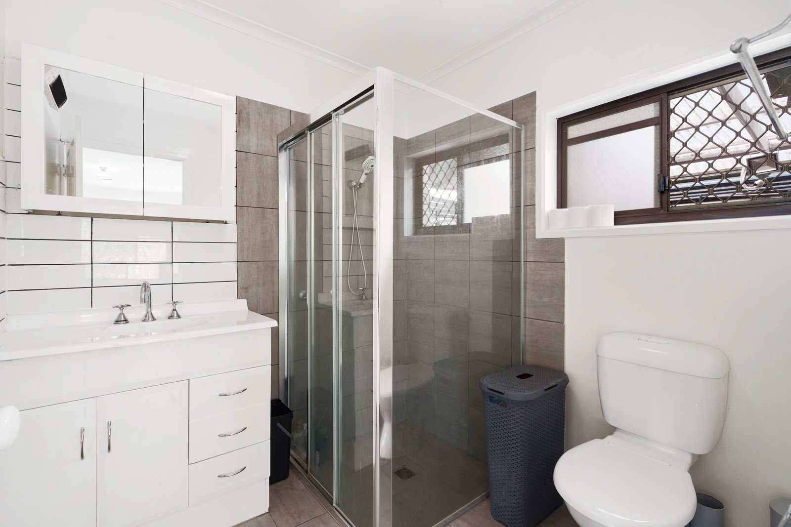 1 Ling Place PALM BEACH 12