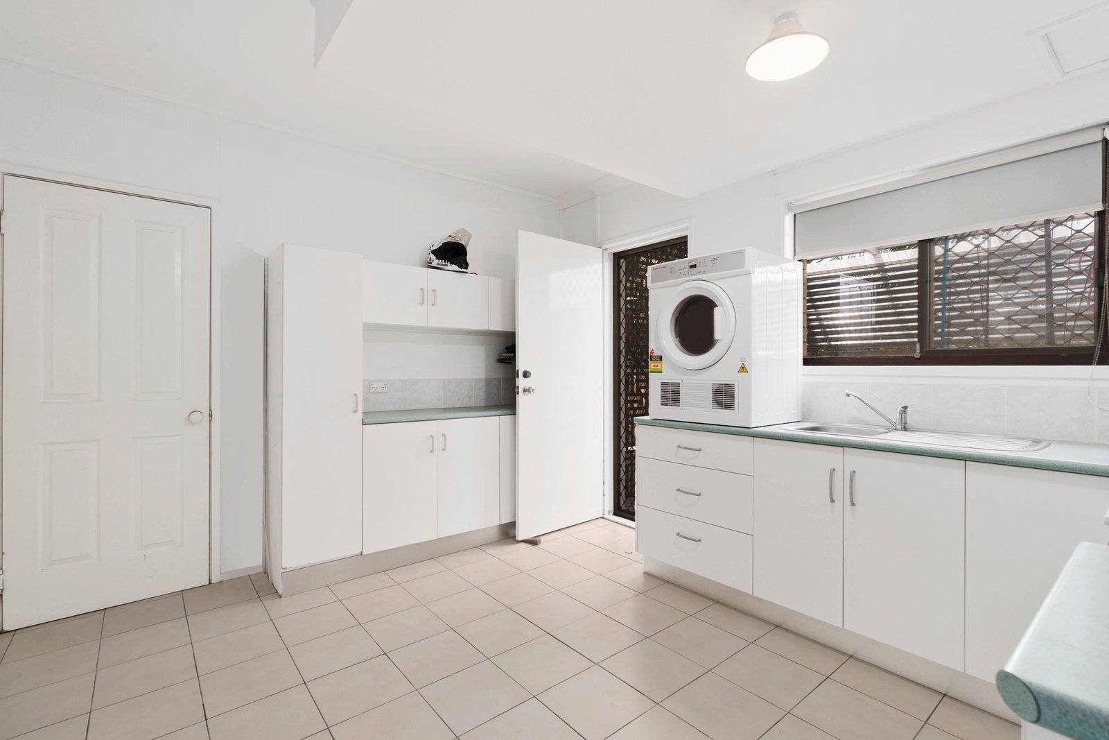 1 Ling Place PALM BEACH 14