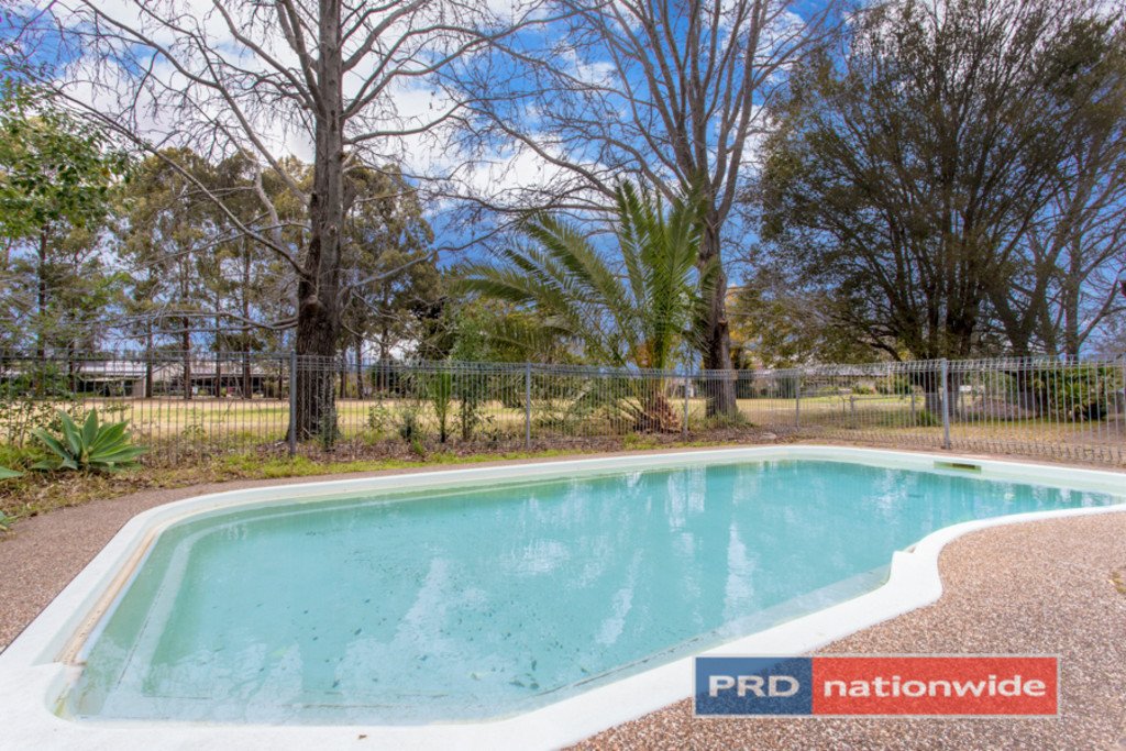 1 Linksview Avenue LEONAY 2