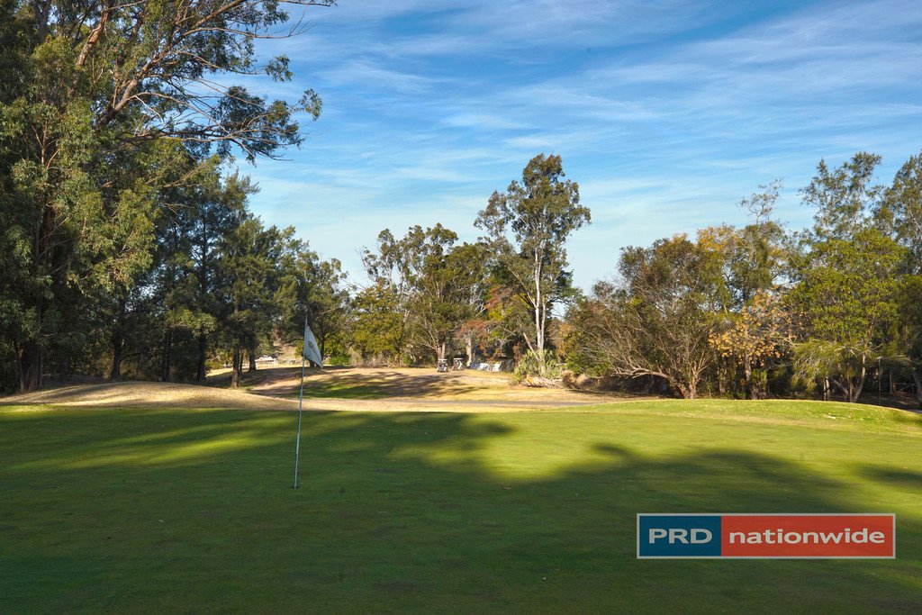 1 Linksview Avenue LEONAY 24